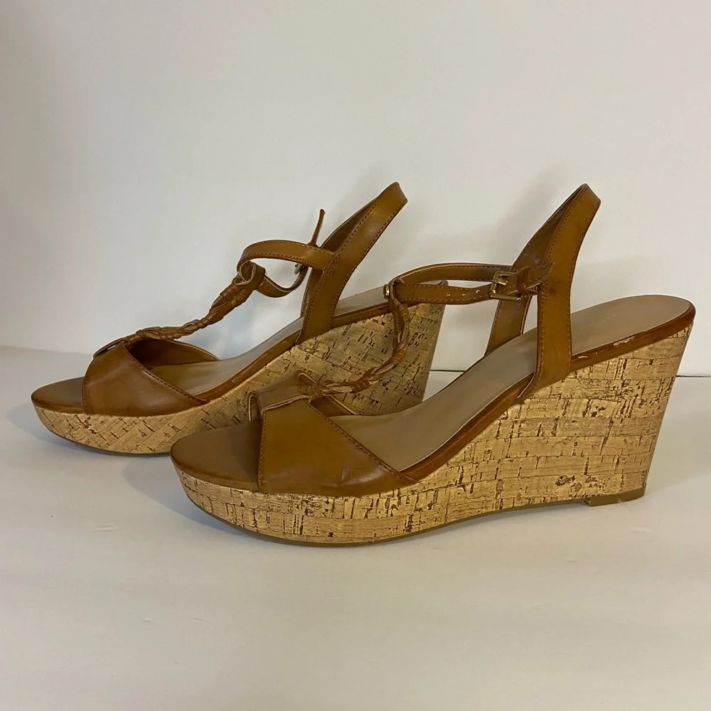 Liz Claiborne Brown Keira T-Strap Wedge Sandals Size 10M